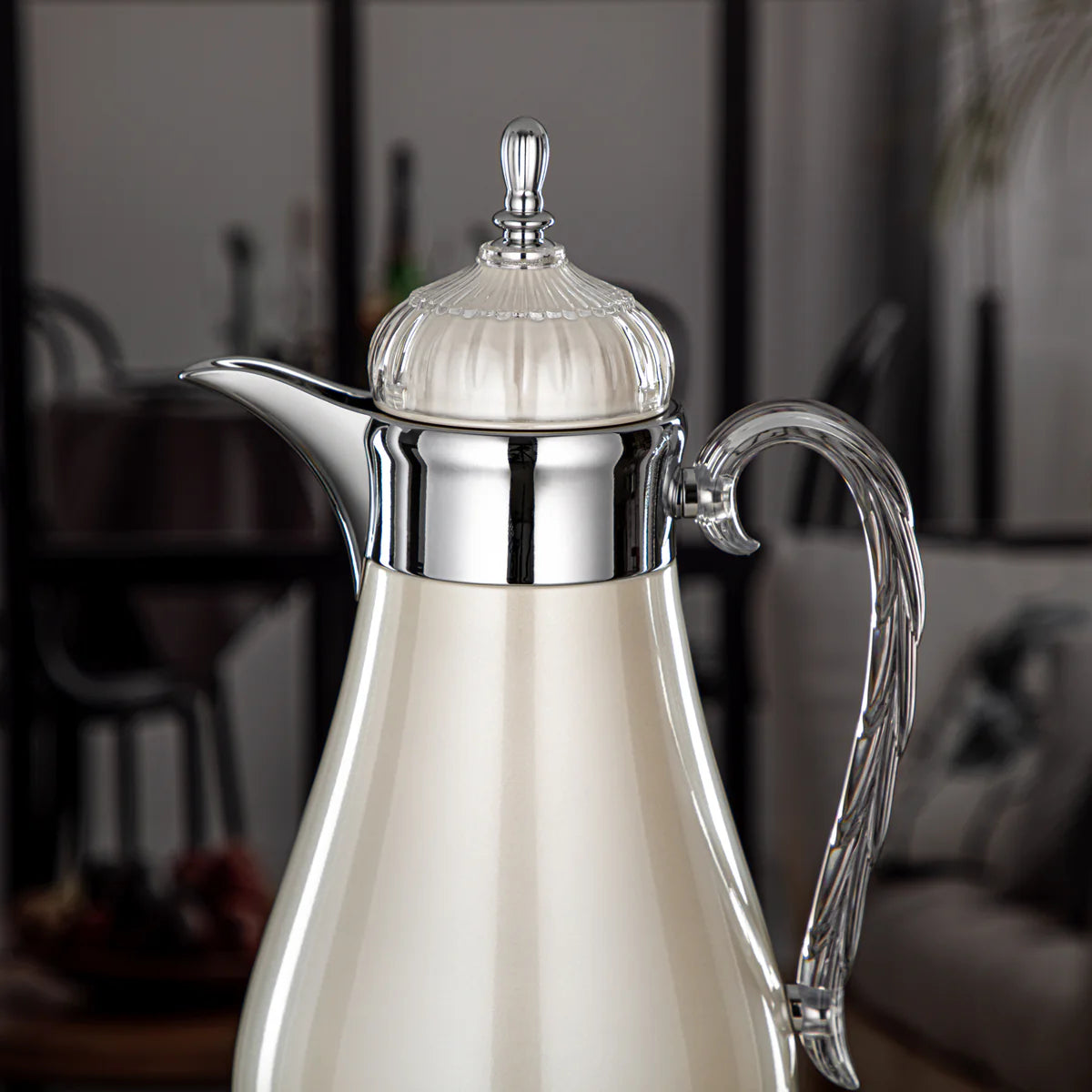 FG810 Vacuum Flask Set 2-Piece (0.7L + 1L) – Pearl White and Silver