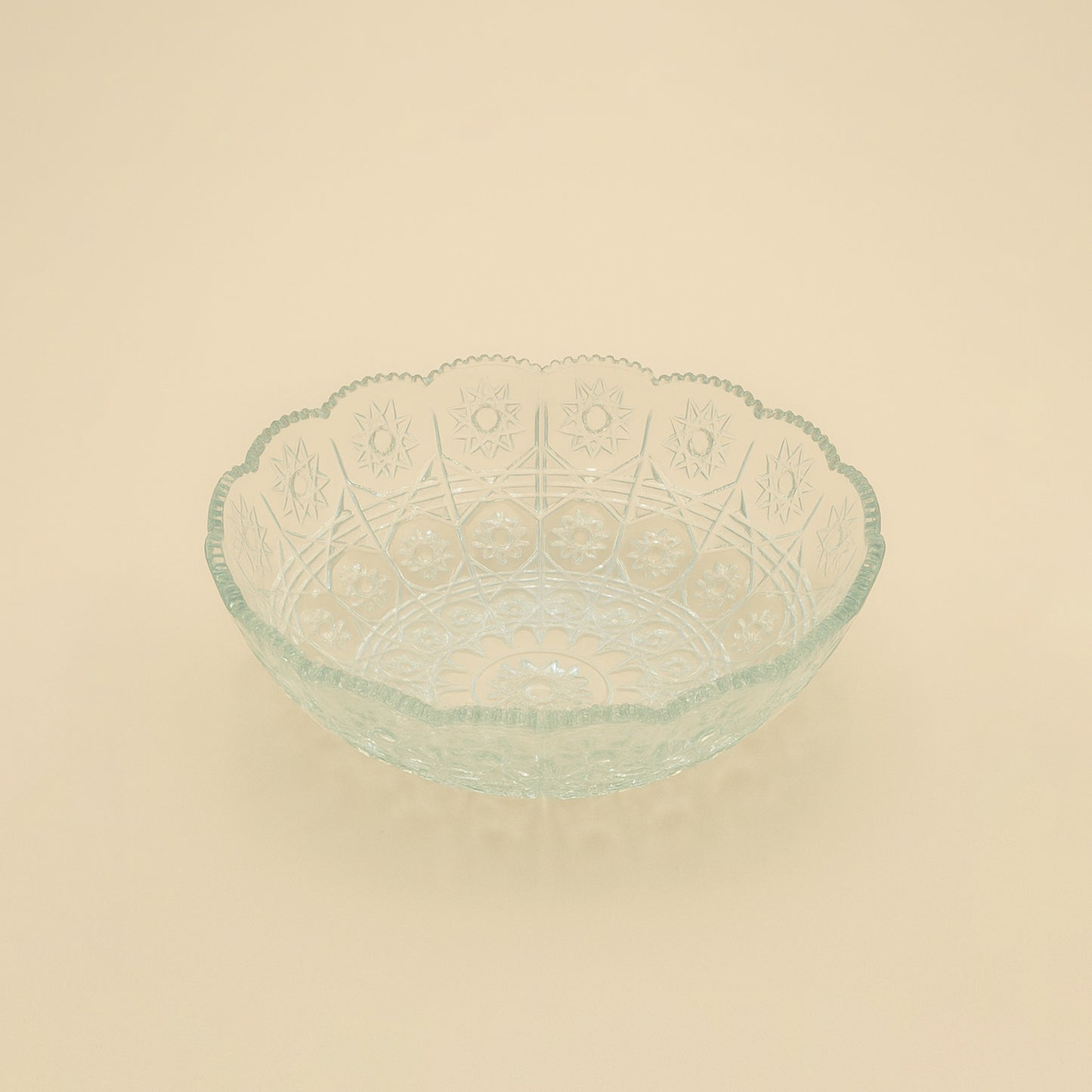 Fb7373GCL – Glass Fruit Bowl – Star Pattern Design – 27cm Diameter – 1320cc Capacity