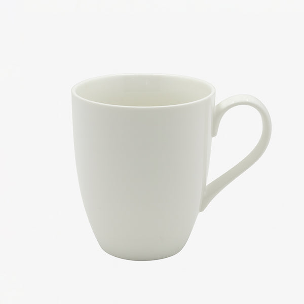 AK-015 – Milk Cup – Classic White Porcelain with Sleek Curved Design