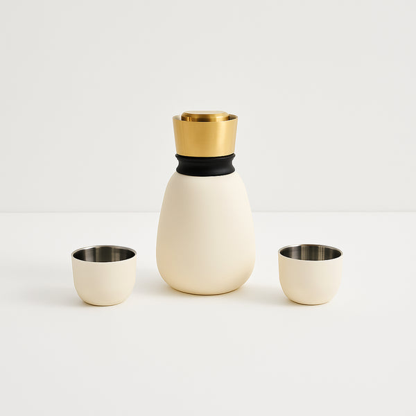 QS03-06GW Flask & Cup Set 3-Piece (0.6L) – Beige with Gold Lid