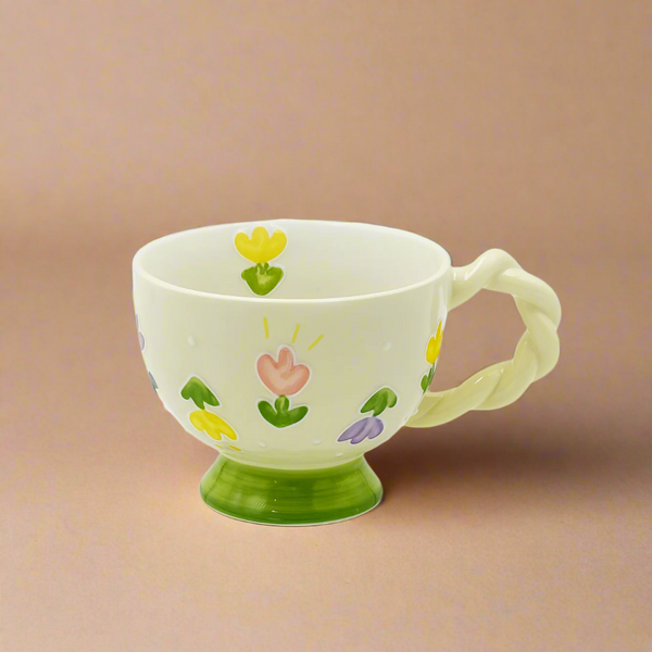 Ceramic Cup with Twisted Handle and Floral Design – 11cm (D) x 9cm (H) – 99320-19