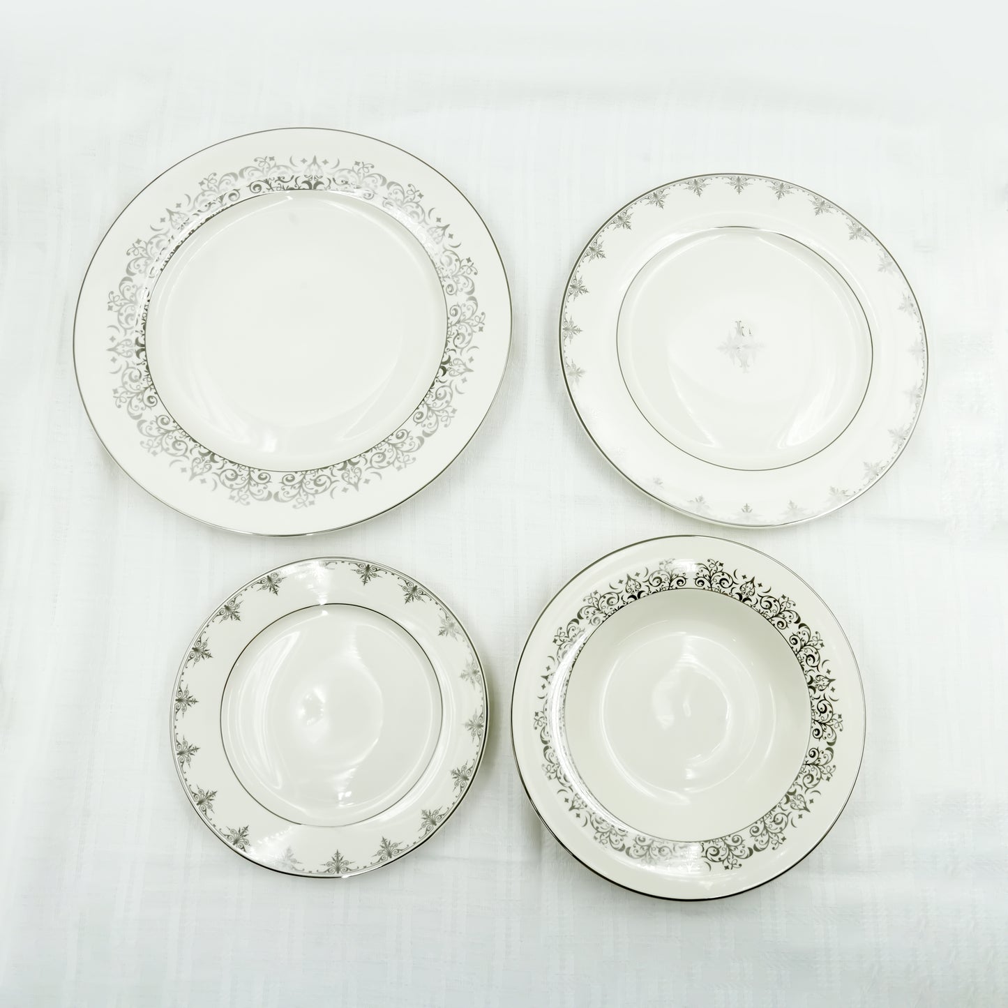 RM-271 Dinner Set – 47-Piece Porcelain Tableware Set