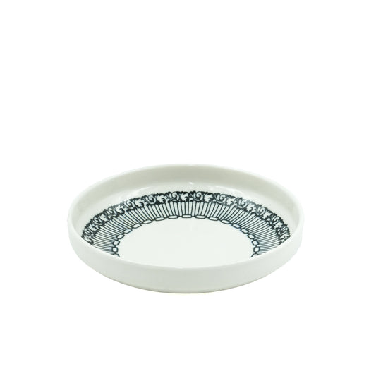 D4 Lyon Porcelain Deep Plate – 20cm – Elegant Black & White Pattern Design