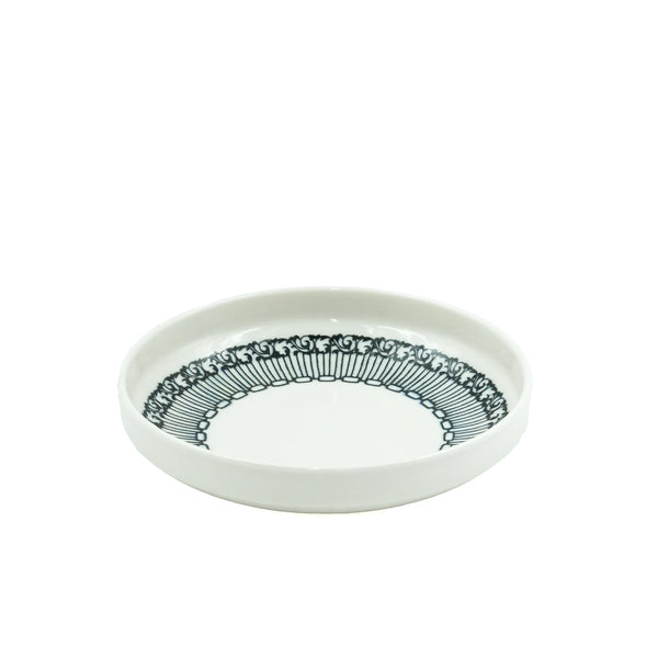 D4 Lyon Porcelain Deep Plate – 20cm – Elegant Black & White Pattern Design