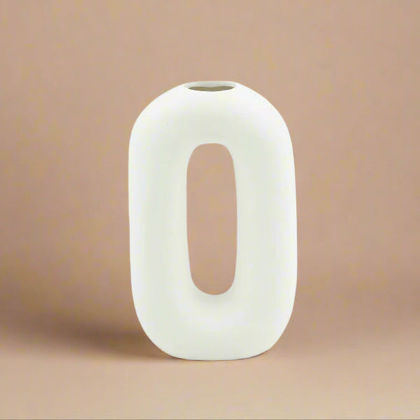 Modern Ceramic Flower Vase – 18cm (W) x 28cm (H) – VV058