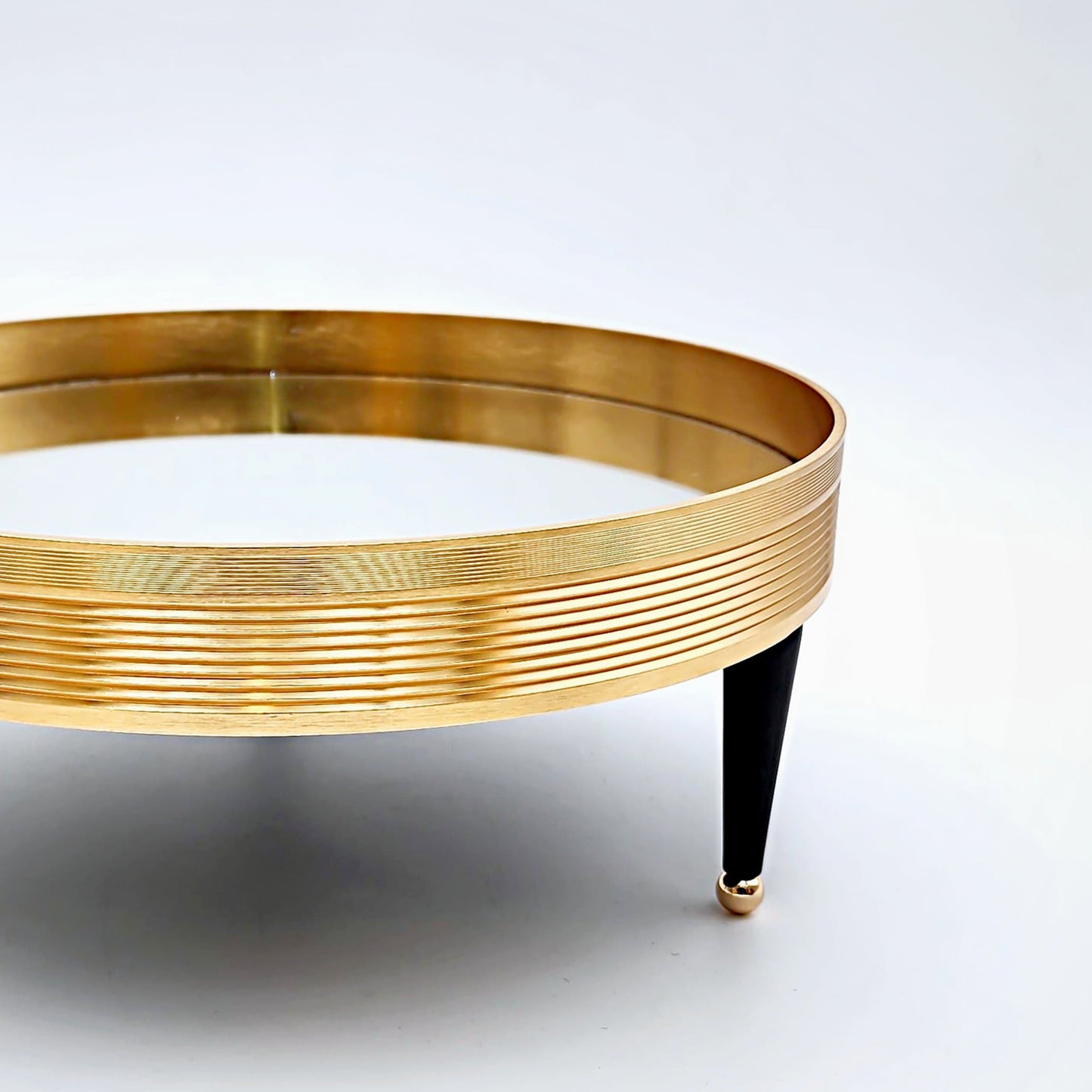 MBA-2091 Round Tray Gold