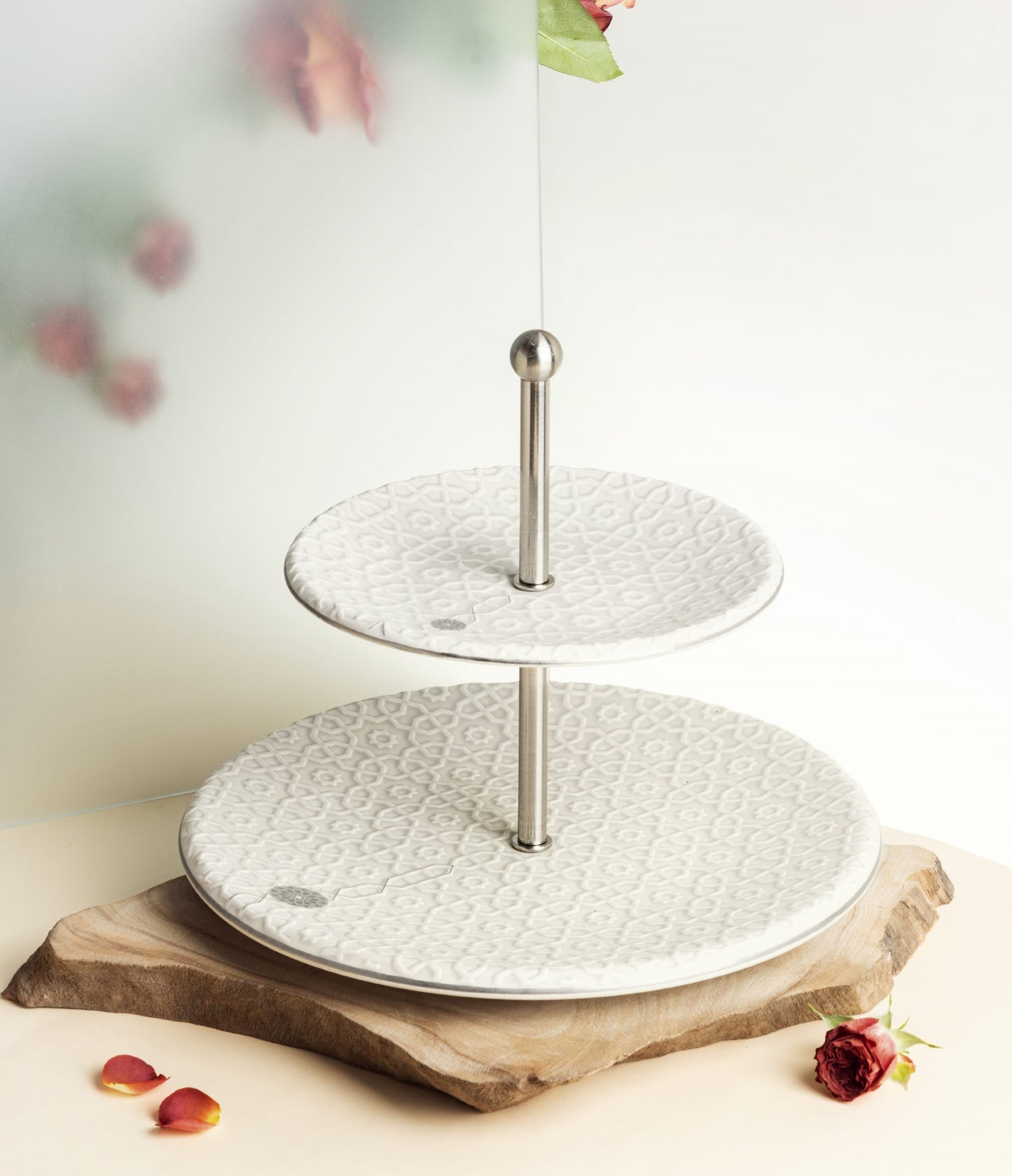 Rosette Cake Stand 2-Layer