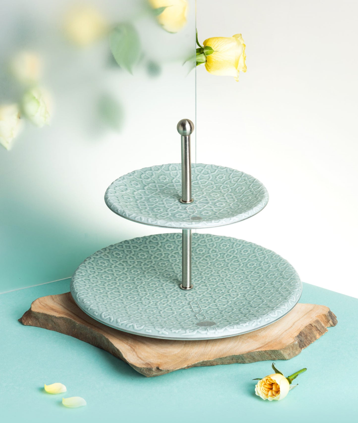 Rosette Cake Stand 2-Layer