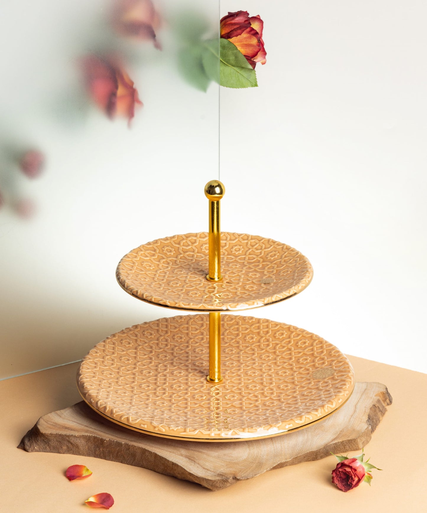 Rosette Cake Stand 2-Layer