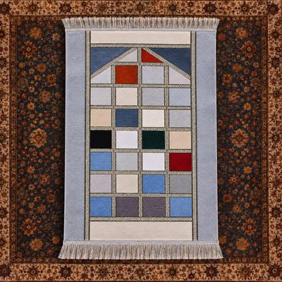 Shop the Turkey 40 Yama Prayer Mat at Siddiq Gifts. Measuring 70 × 110 cm, this grey Islamic Musalla Janamaz features a distinctive patchwork geometric design and soft velvet fabric, ideal for comfortable daily prayer.