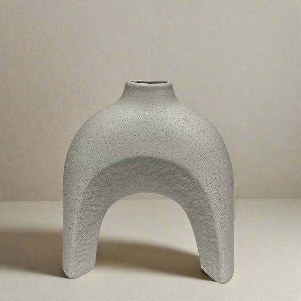 1870A-80 CERAMIC VASE