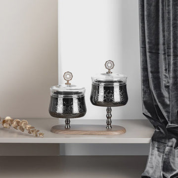 HJ1507 Nourhan Nuts Bowl Set – 2 Pieces – Shining Black Glass with Wooden Stand | Siddiq Gifts – Mussafah Abu Dhabi