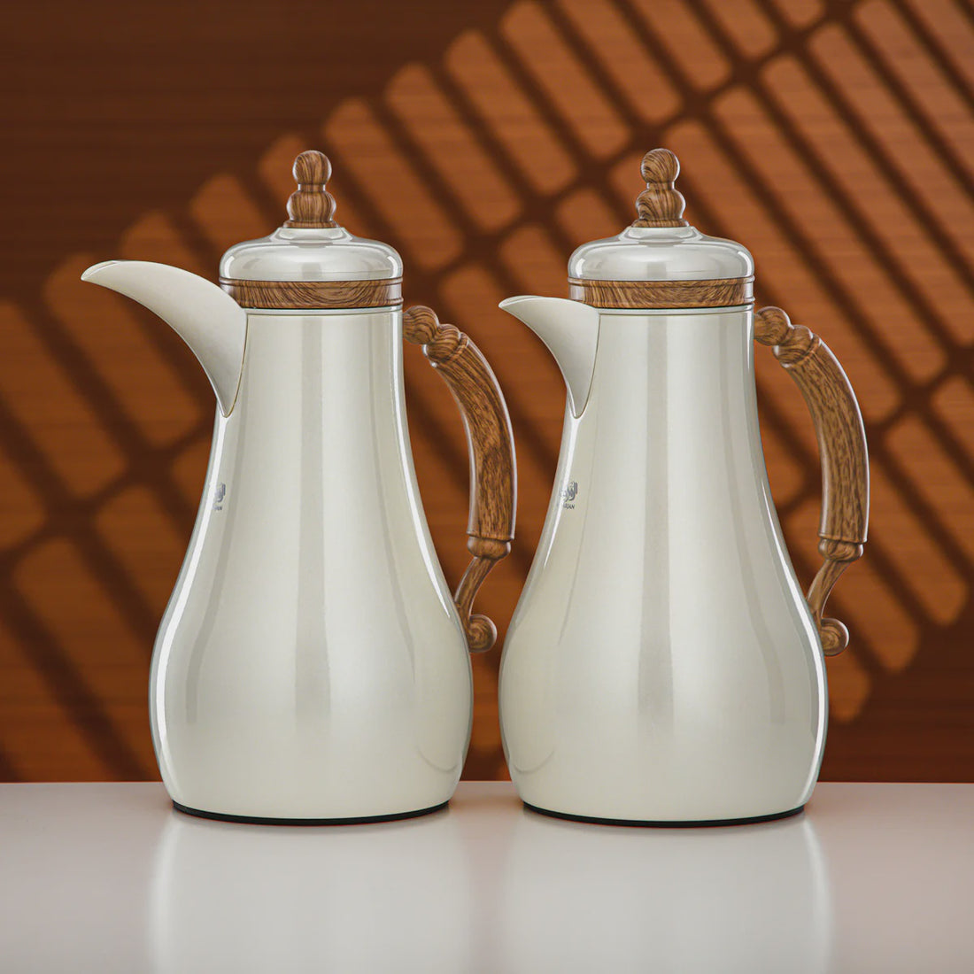 SM-2A46AB-PWLW Vacuum Flask Set – 2 Pieces (1.0 L + 1.0 L) – Pearl White with Wooden Accents