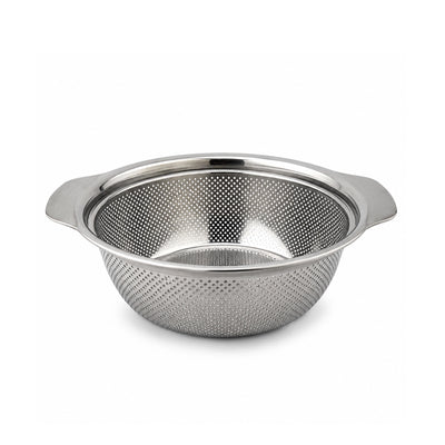 Durable Stainless Steel Colander In Silver With Convenient Side Handles, Measuring 29 Cm And Ideal For Draining Pasta, Washing Vegetables, Rinsing Fruits, And Everyday Food Preparation At Siddiq Gifts.