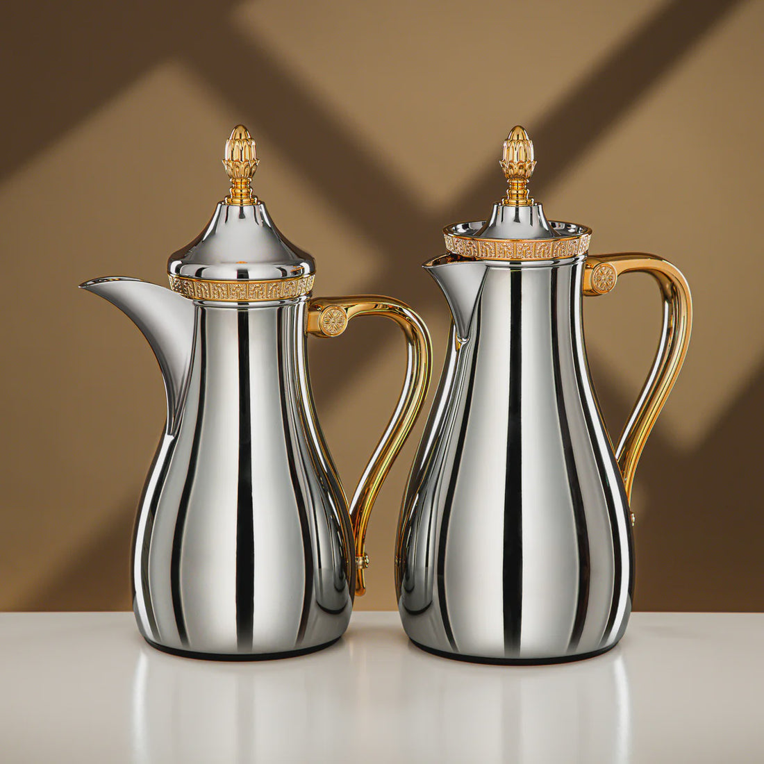 VWC-A-CC95 Vacuum Flask Set – 2 Pieces (0.7L + 1L) – Silver & Gold