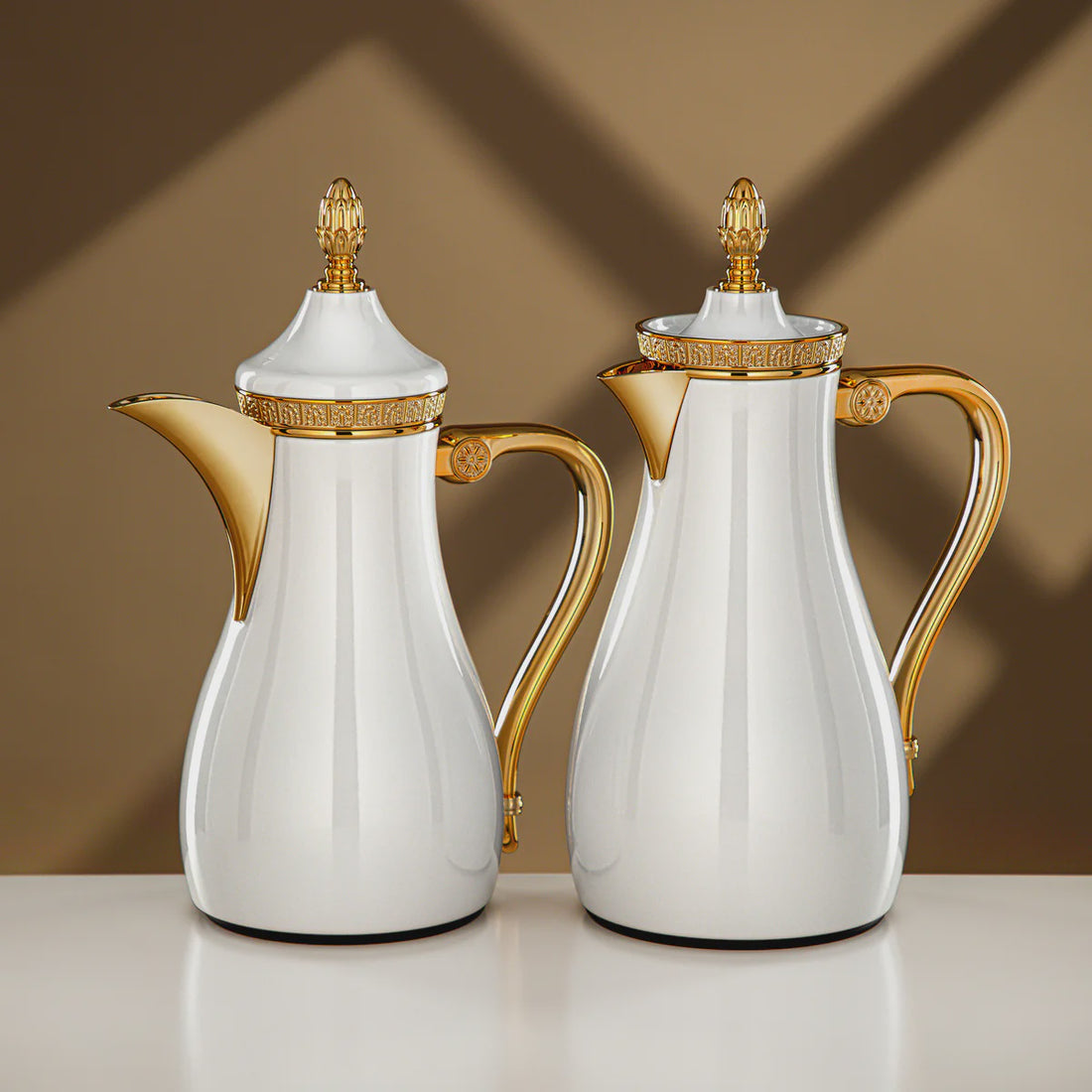 VWC-A-Q1ZC95 Vacuum Flask Set – 2 Pieces (0.7L + 1L) – White & Gold