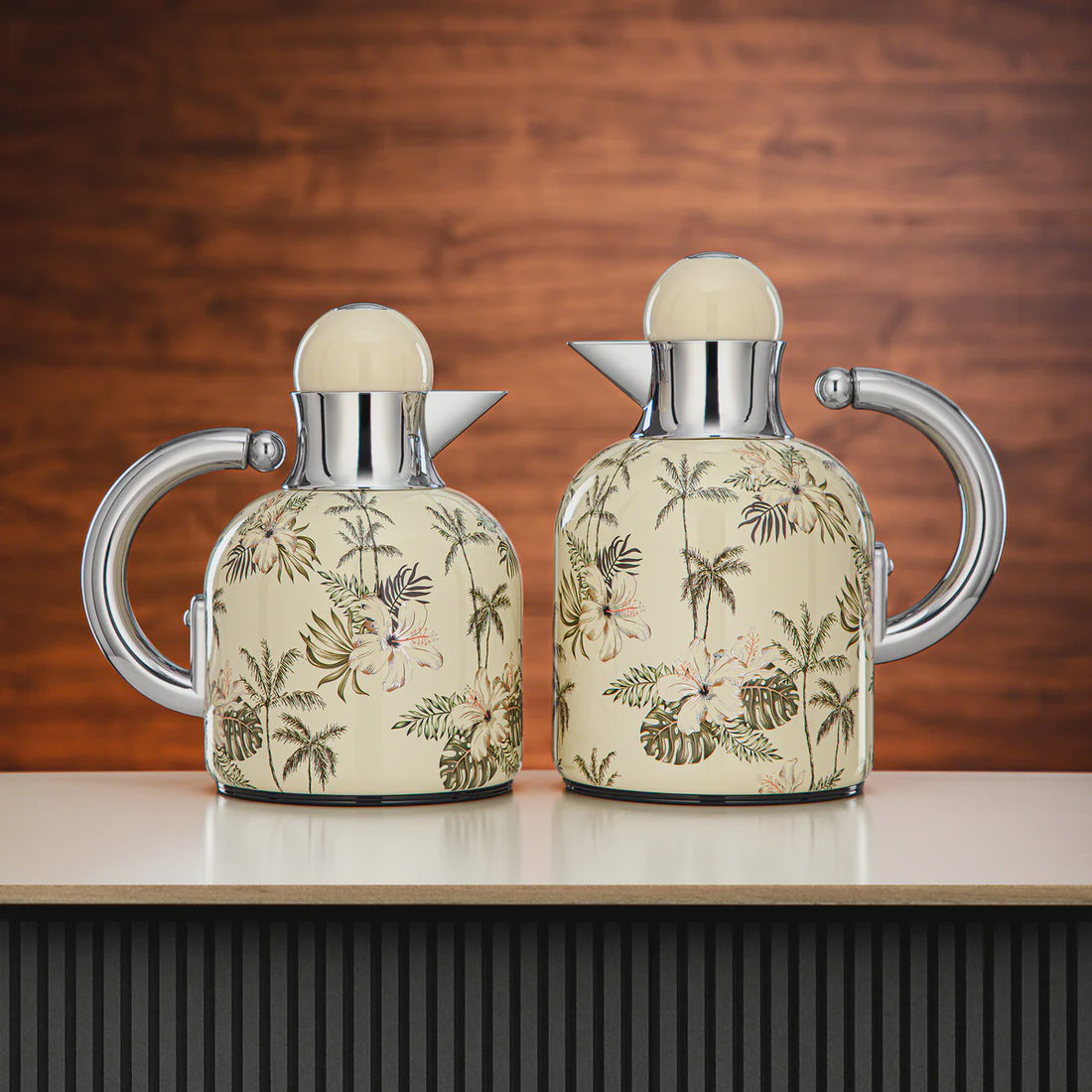 XL04-06/10 ART24 Vacuum Flask – 2 Pieces (0.6 L & 1.0 L) – Beige with Palm Tree Pattern Design