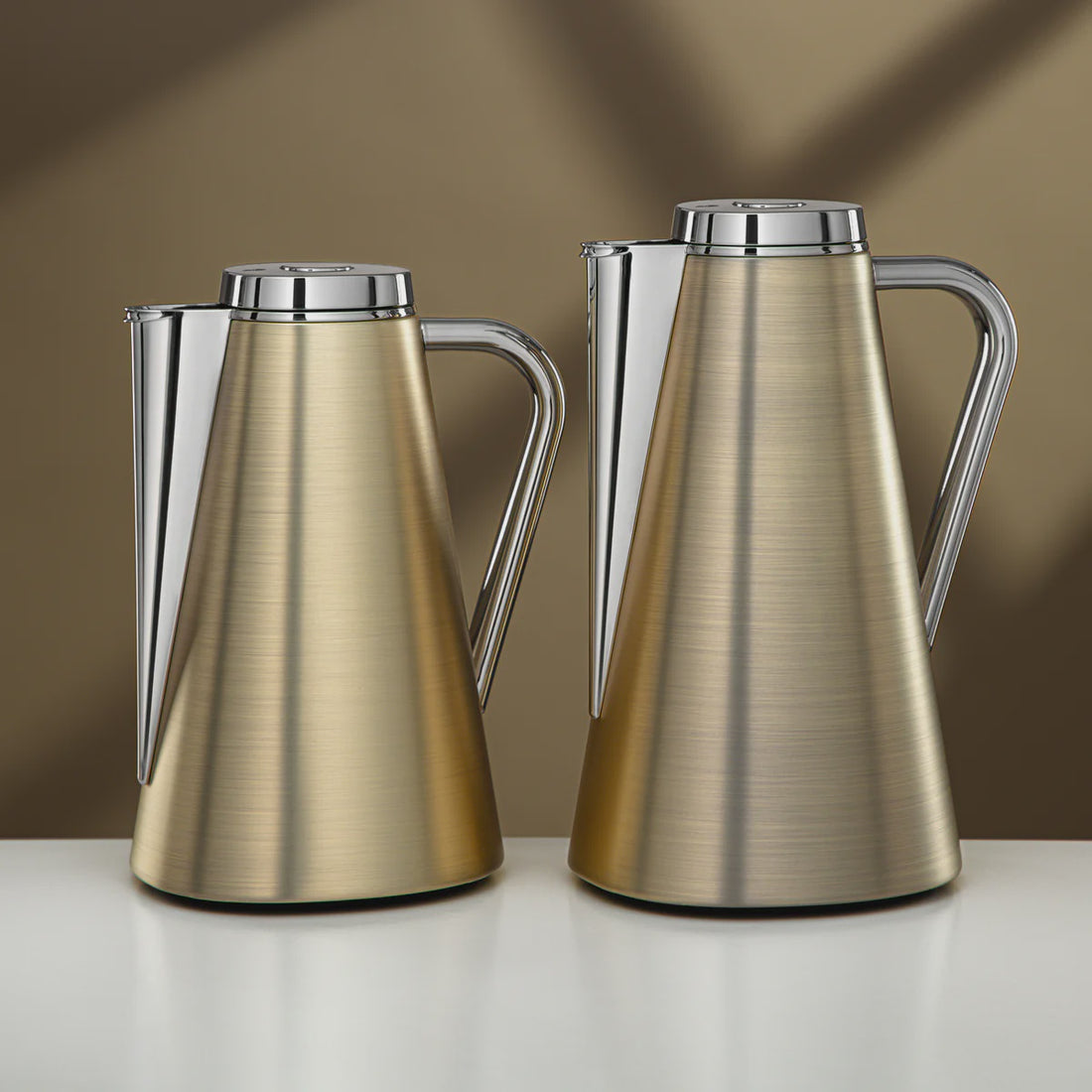 XOC-S3C Vacuum Flask Set – 2 Pieces (0.7L + 1L) – Brushed Gold & Silver Finish