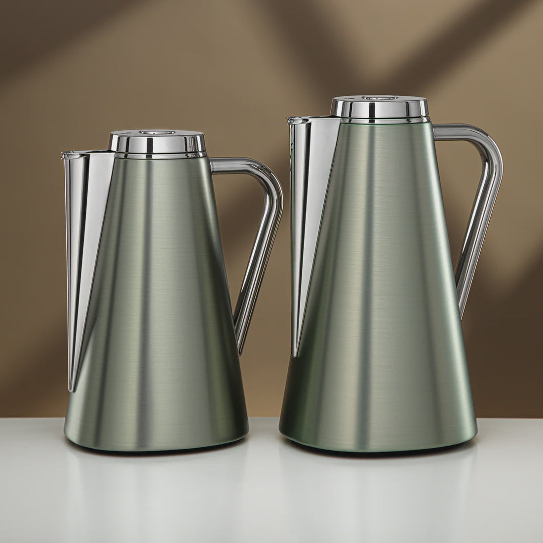 XOC-S5C Vacuum Flask Set – 2 Pieces (0.7L + 1L) – Brushed Green & Silver Finish